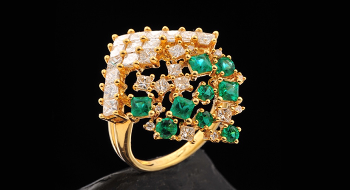 Emerald — collection · Gems Gallery Bangkok